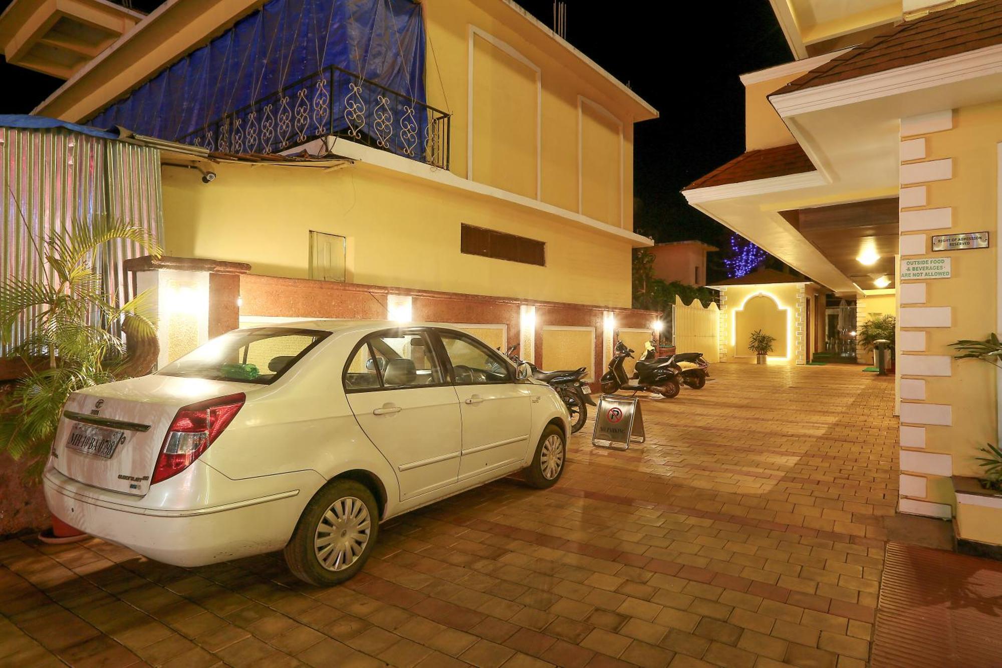 Resort De Coracao - Calangute , Goa エクステリア 写真